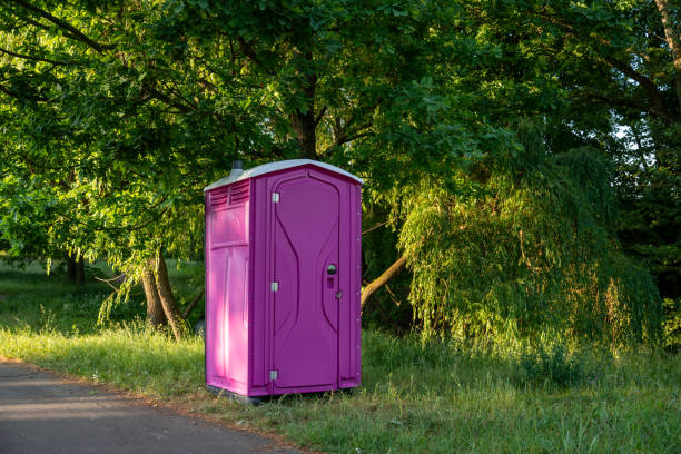 Portable Toilet Options We Offer in Garrett, TX